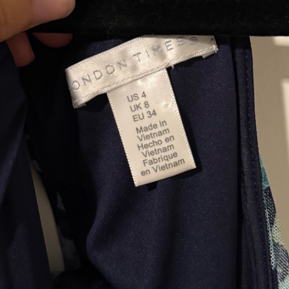 London Times Blue Floral Dress - Picture 3 of 3